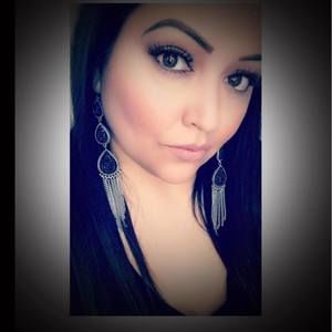 Meet your Posher, Rosamaria